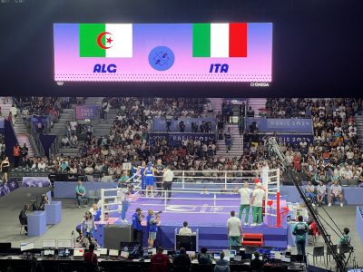 L'incontro tra Imane Khelif e Angela Carini ai Giochi Olimpici di Parigi 2024 (Di Chabe01 - Opera propria, CC BY-SA 4.0, https://commons.wikimedia.org/w/index.php?curid=151065830)